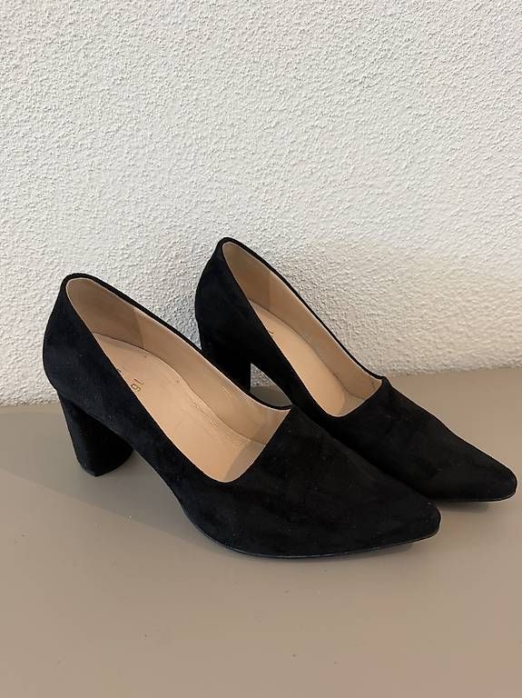 Scarpe da donna: Wildleder Pumps Högl Gr. 37.5 – Usato da Zürich venduto da hoiliaaa 1