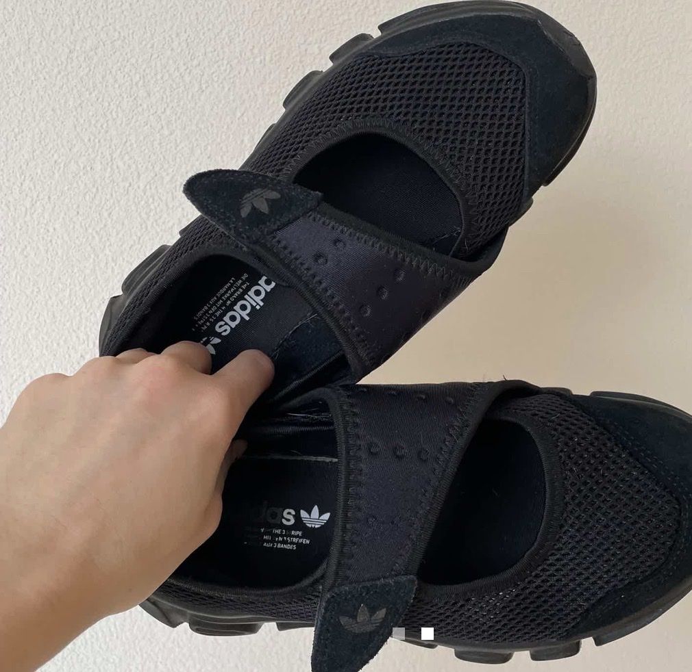 Adidas Chaussures hommes: Adidas Sandalen – D'occasion à Basel par Inm_r65l 1
