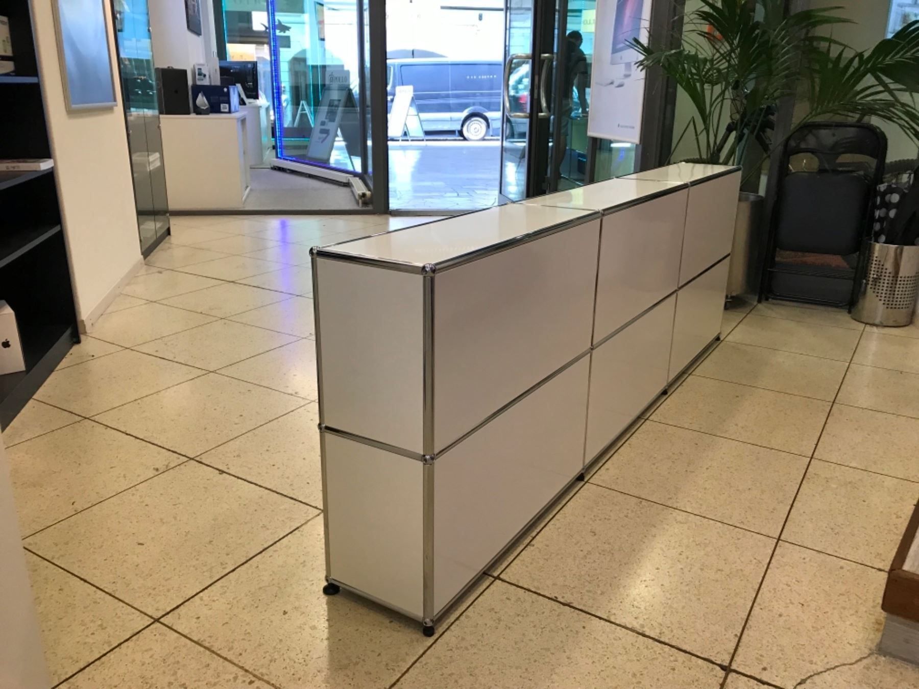 USM Cassettiere: USM  Praxis  SIDEBOARD WEISS-LIEF.GRATIS – Usato da Thun venduto da Thuno6 2