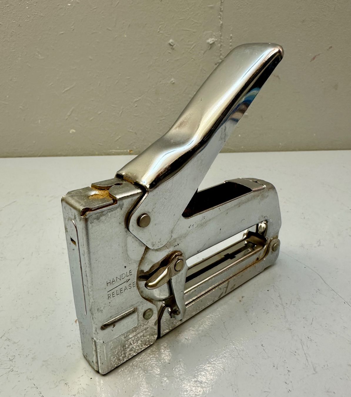 Tutti gli attrezzi: VINTAGE TACKER AB 1.-!!! – Usato da Zürich venduto da NIKI777