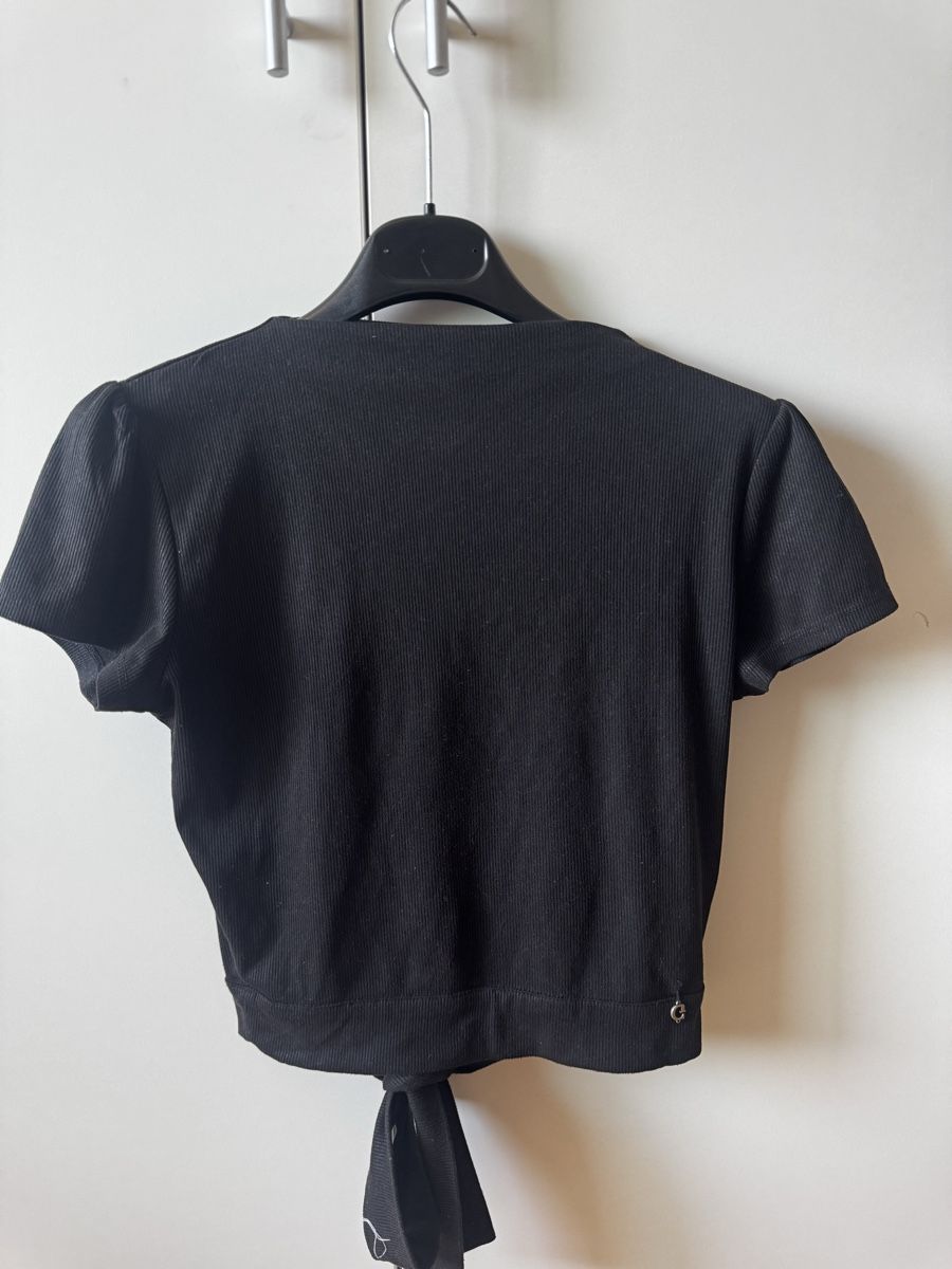 Guess Tops: Guess top S black – Gebraucht aus Biel/Bienne von Clau____dia95