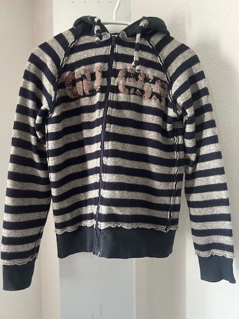 Guess Giacche: Guess - 100% Wolle Jacke Gr S – Usato da Neerach venduto da romiping 1