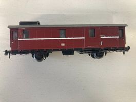 Piko H0 roter Gepäckwagen DB