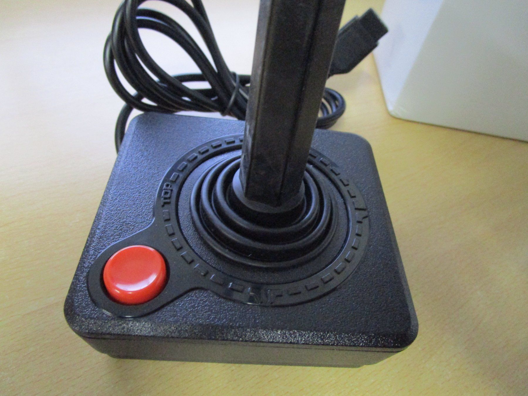 Controller: Atari VCS Joystick - Neuware VCS 2600 VCS 7800 Neu – Nuovo e nell'imballaggio originale da Goldau venduto da agestuffer 1