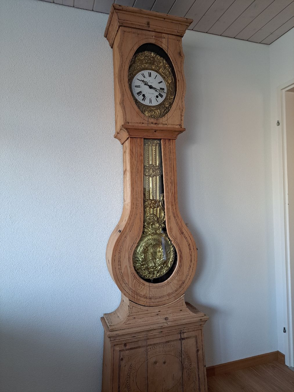Orologi da terra & Orologi da parete: Comotoise Morez Standuhr mit Datum – Usato da Felben-Wellhausen venduto da val_js86
