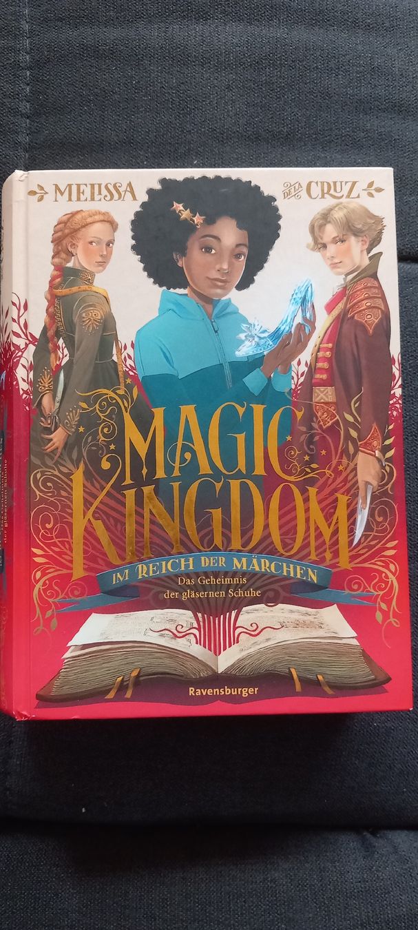 Bücher: Magic Kingdom Band 2. – Neu (gemäss Beschreibung) aus Bünzen von kalink