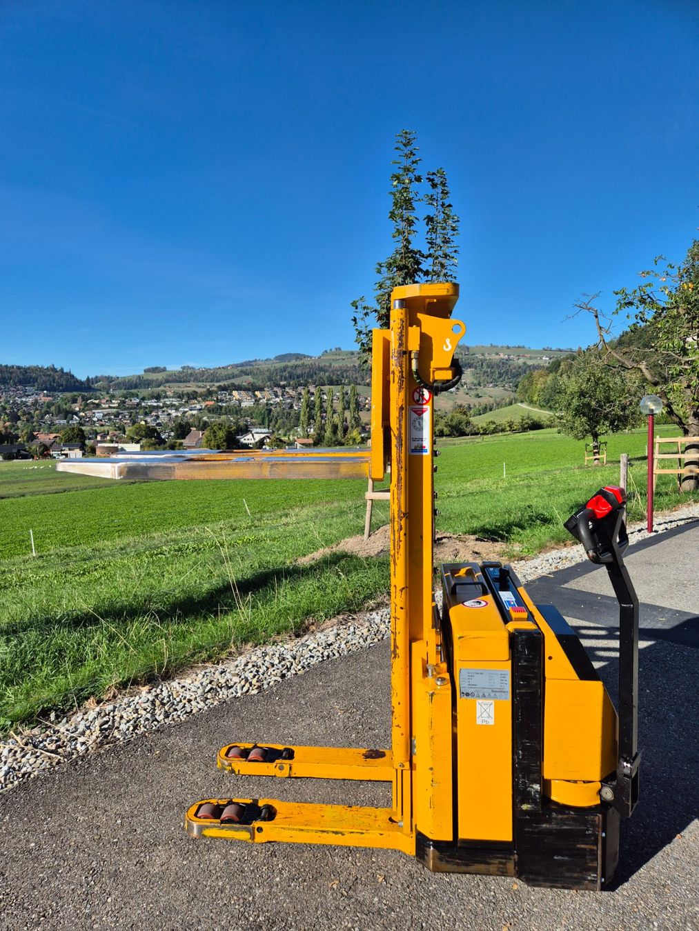Jungheinrich Carrelli elevatori e a forche: 🚨Jungheinrich Deichselstapler TRIPLEX UND Initialhub❗ – Usato da Steffisburg venduto da Forkliftpower 3