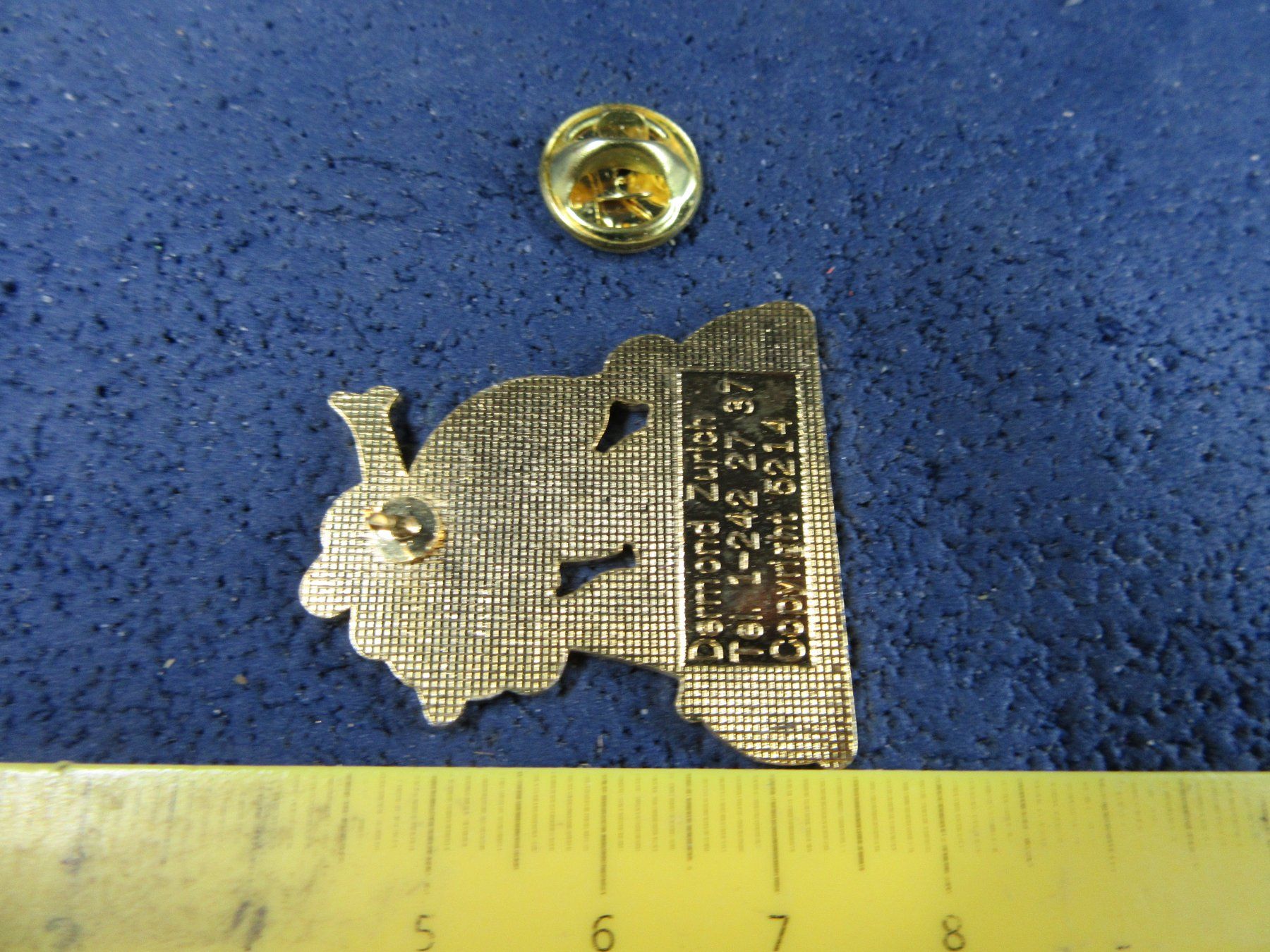 Swiss Placchette & Badge: MÖVENPICK SPORT MÖVE PIN – Usato da Ettingen venduto da Hausi4711 1