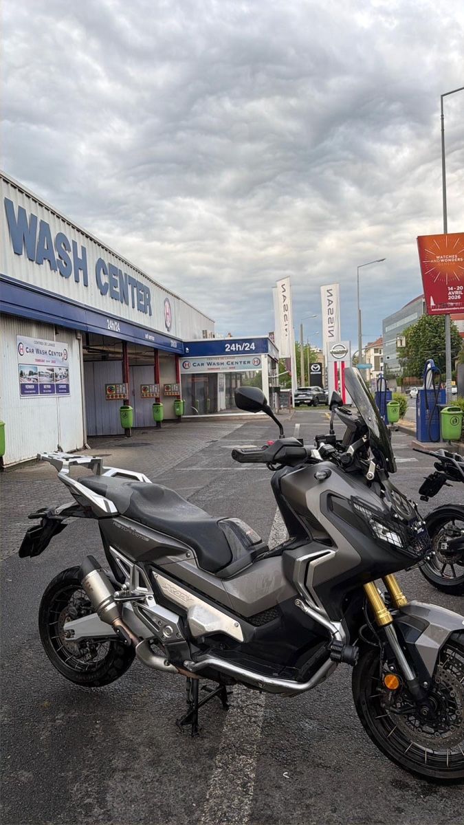 Honda Scooter: Xadv 750 - 2017 – Usato da Genève venduto da Nathanwatchch