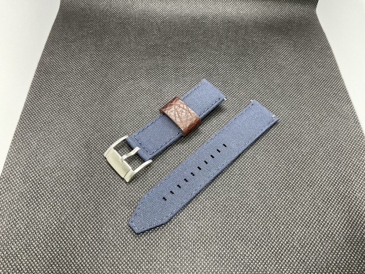 Fossil Bracciali & Braccialetti: Cinturino Fossil 22mm – Nuovo (secondo la descrizione) da Pregassona venduto da TheWatchClub