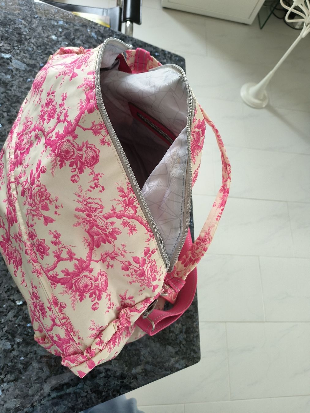 Oilily Borse da donna: Oilily Tasche  rosa/weiss Blümchen – Nuovo (secondo la descrizione) da Biel/Bienne venduto da No62 5