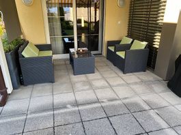Lounge - Vierplätzig mit Tisch