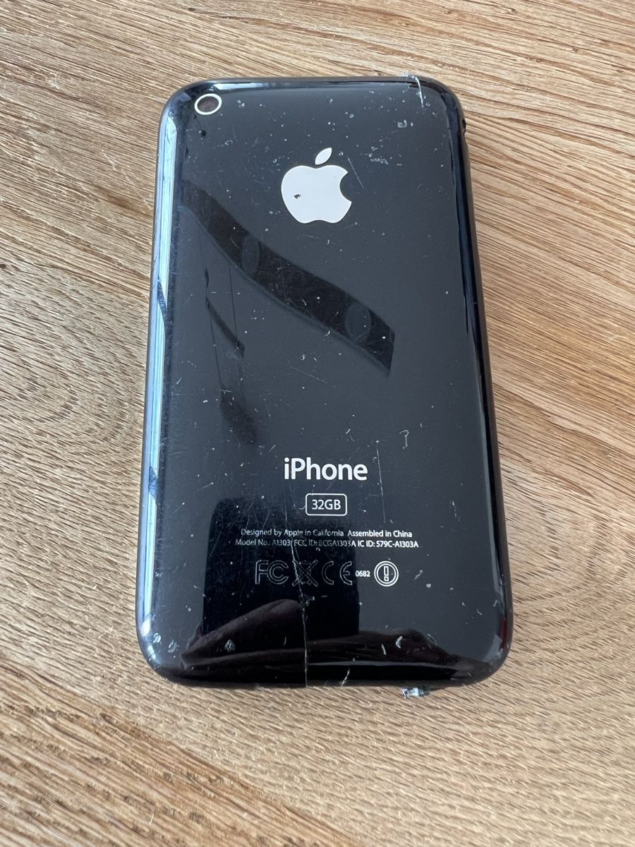 Apple Handys / Smartphones: Apple iPhone 3/32 GB – Gebraucht aus Wolfwil von Poulet60 1
