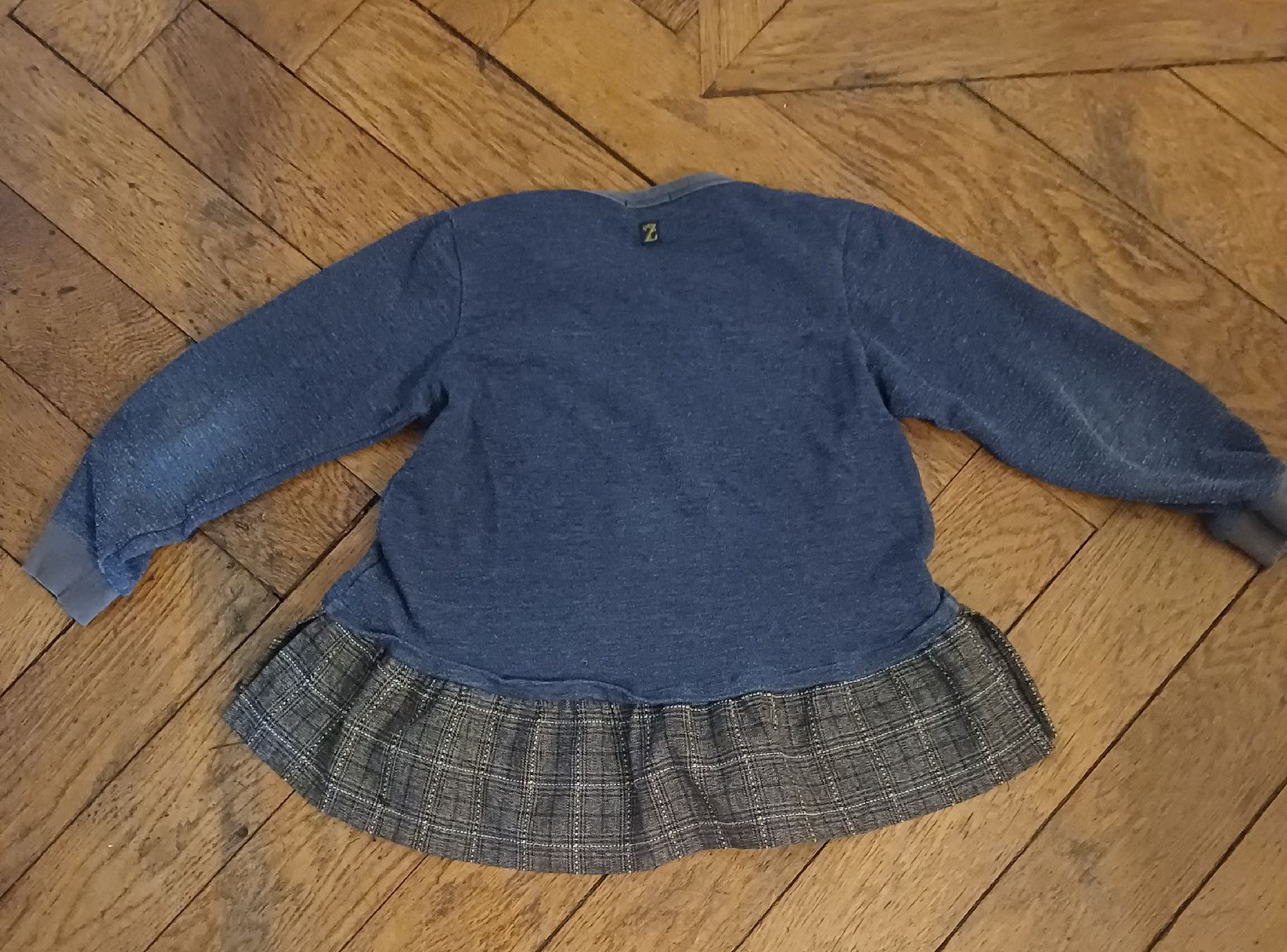 Pullover & Sweatshirts: Dünner Pullover Grösse 134 – Gebraucht aus Schönenwerd von pomodor 1