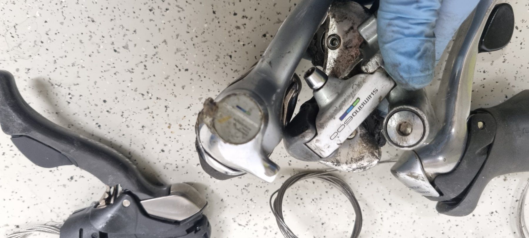 Shimano Pezzi di ricambio: Div.Velo Teilen.Bremshebel...Shimano 105,Ultegra – Usato da Zürich venduto da emi_rp8k 2