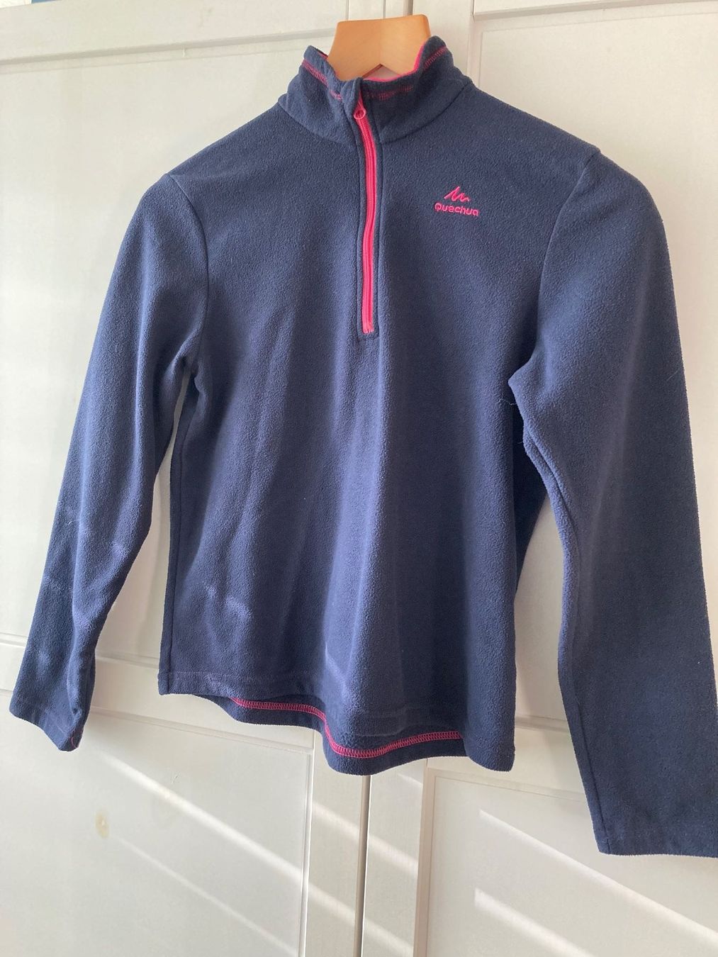 Kleiderpakete: Fliessjacken und Pullover – Gebraucht aus Dietlikon von ioa_wd8m