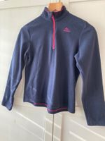 Fliessjacken und Pullover