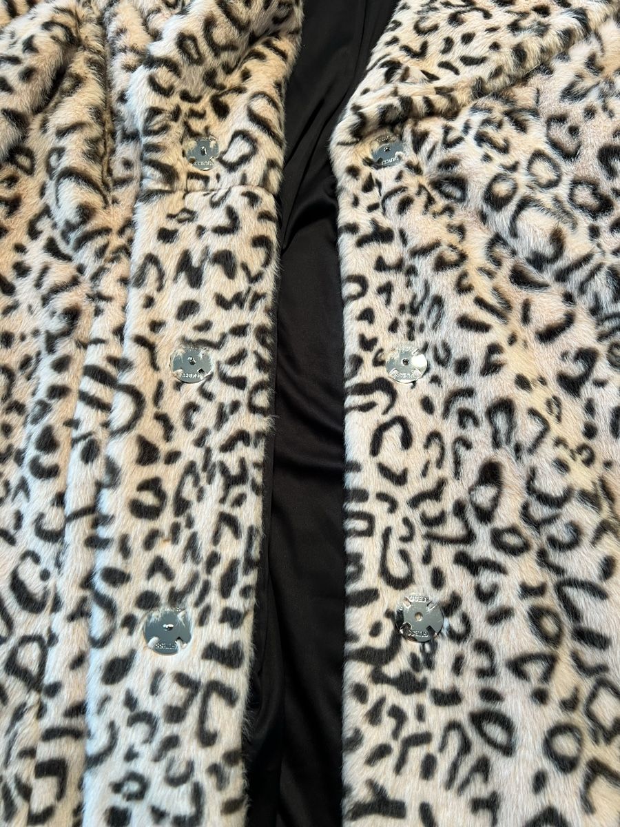 Guess Cappotti: Guess Mantel Animal – Usato da Muotathal venduto da lil_pq5n 2