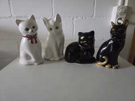 Dekorative Katzenfiguren, 4 Stk, Keramik, Vintage Deko