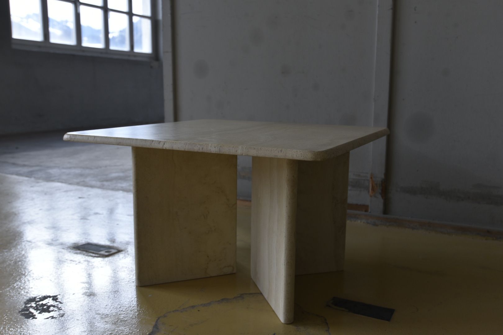 Tische: Vintage Couchtisch aus Travertin – Gebraucht aus Lichtensteig von UsedINStore 3