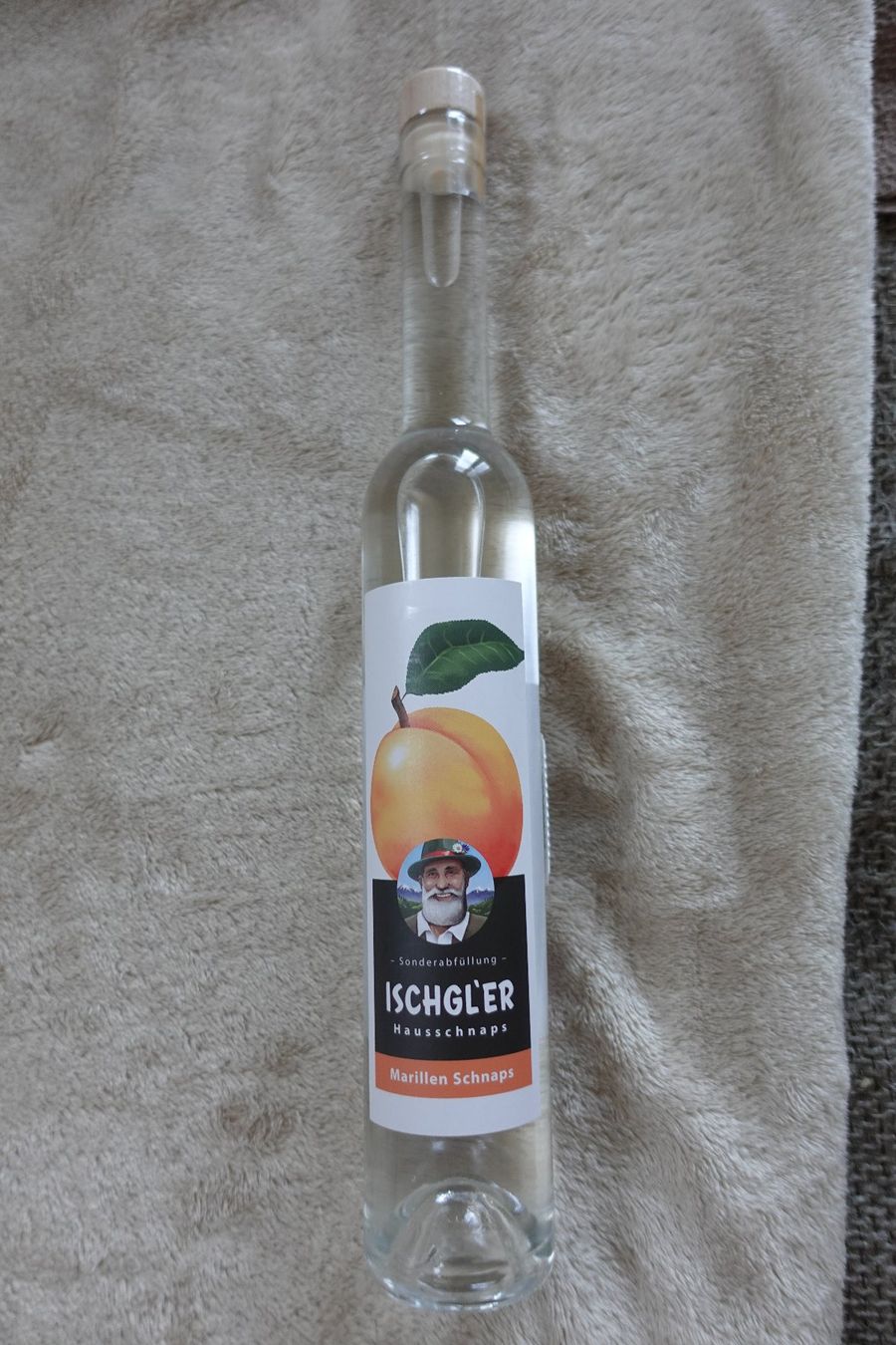 Bevande alcoliche: 1 neue Flasche Marillen Schnaps – Nuovo (secondo la descrizione) da rorschach venduto da bab_2yt6