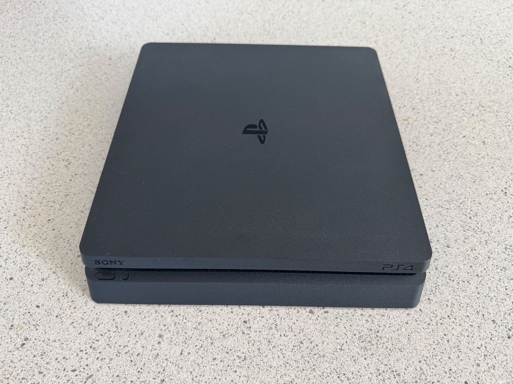Sony Konsolen: PS4 Slim – Gebraucht aus Suhr von Tradewarrior 1
