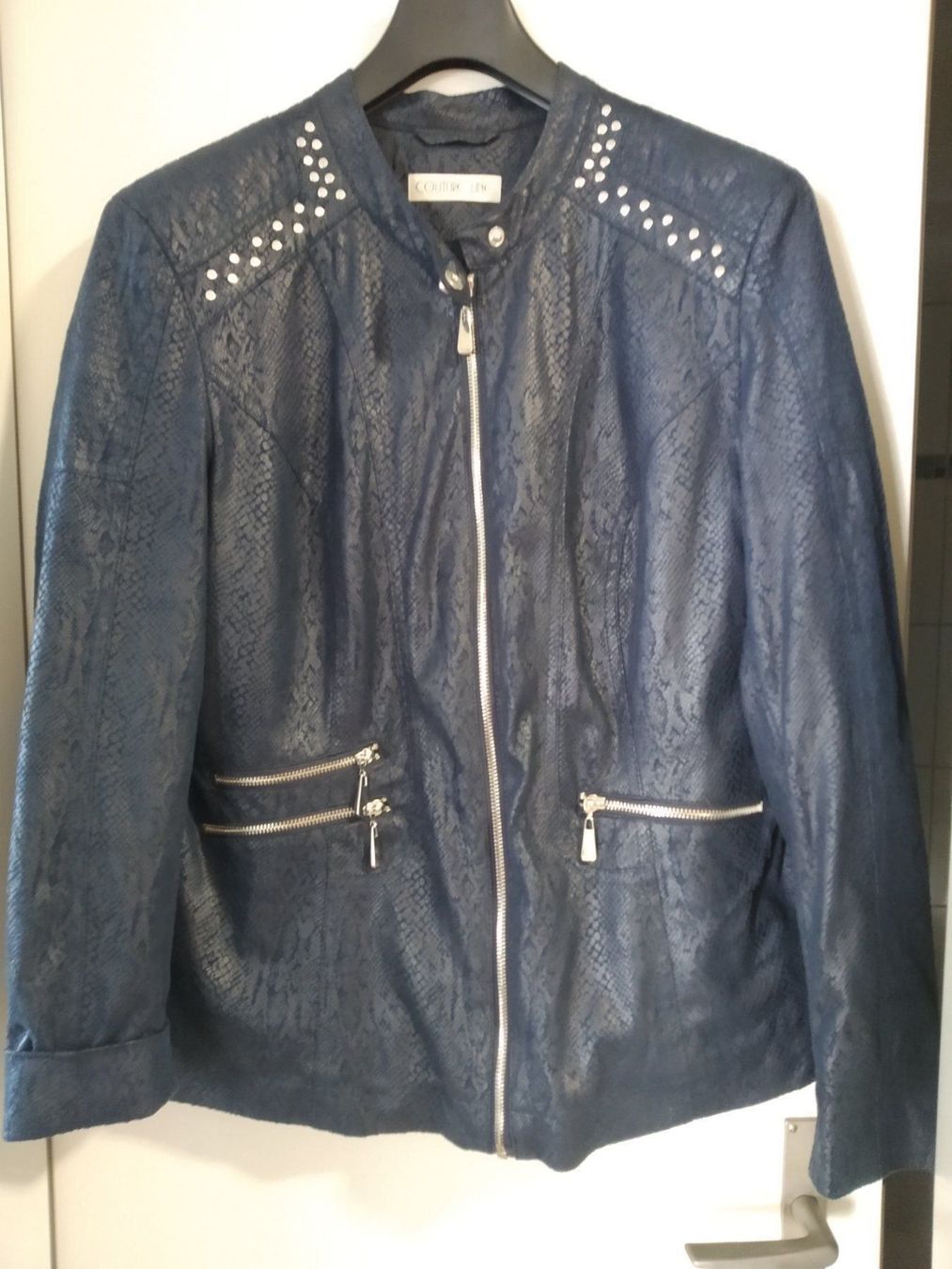 Giacche: Jacke Couture Line 40 Neu – Nuovo e nell'imballaggio originale da Münchenbuchsee venduto da Cori1968