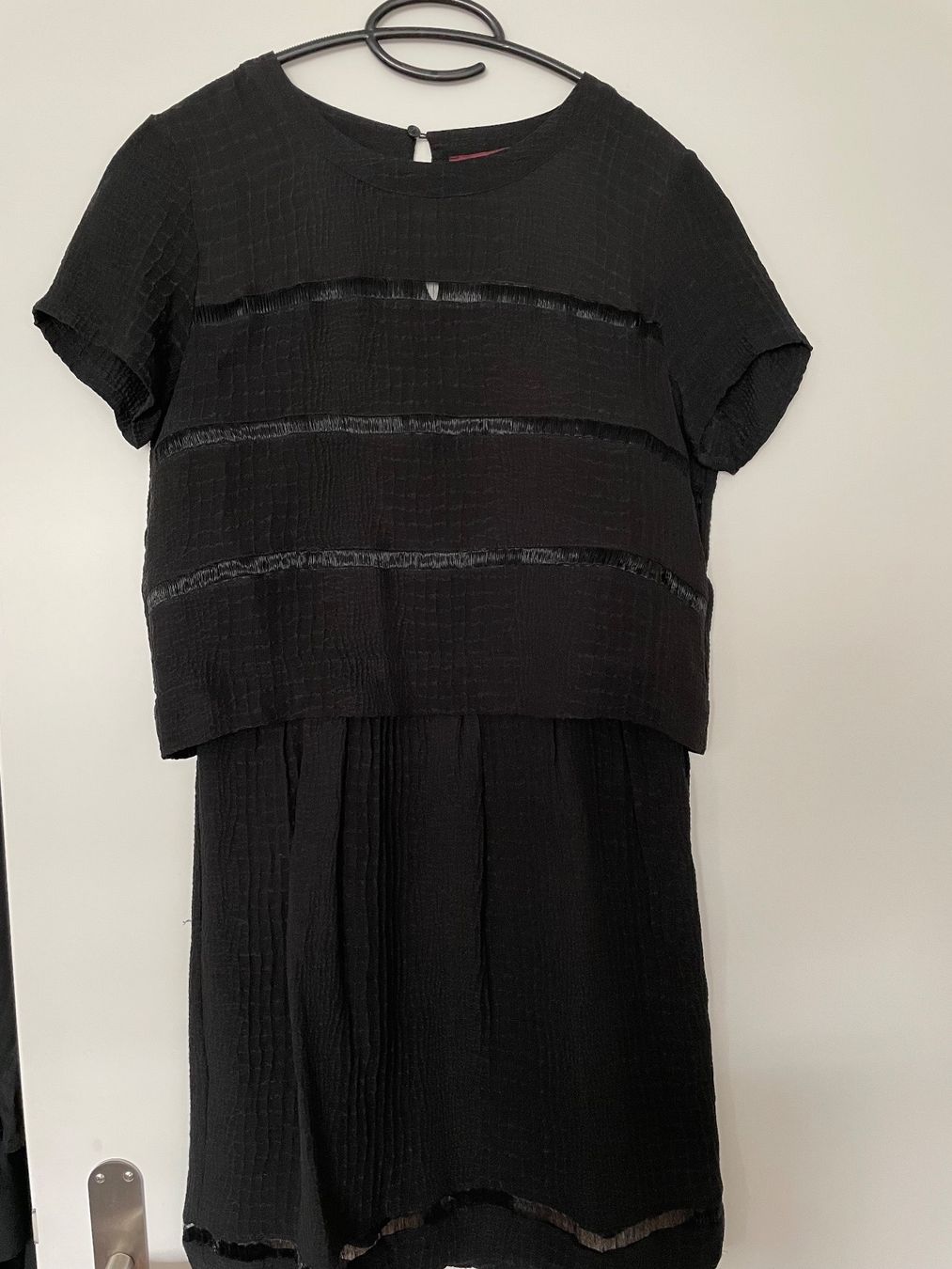 Vestiti: Kleid comptoir des cotonniers – Nuovo (secondo la descrizione) da Zürich venduto da SeldaY
