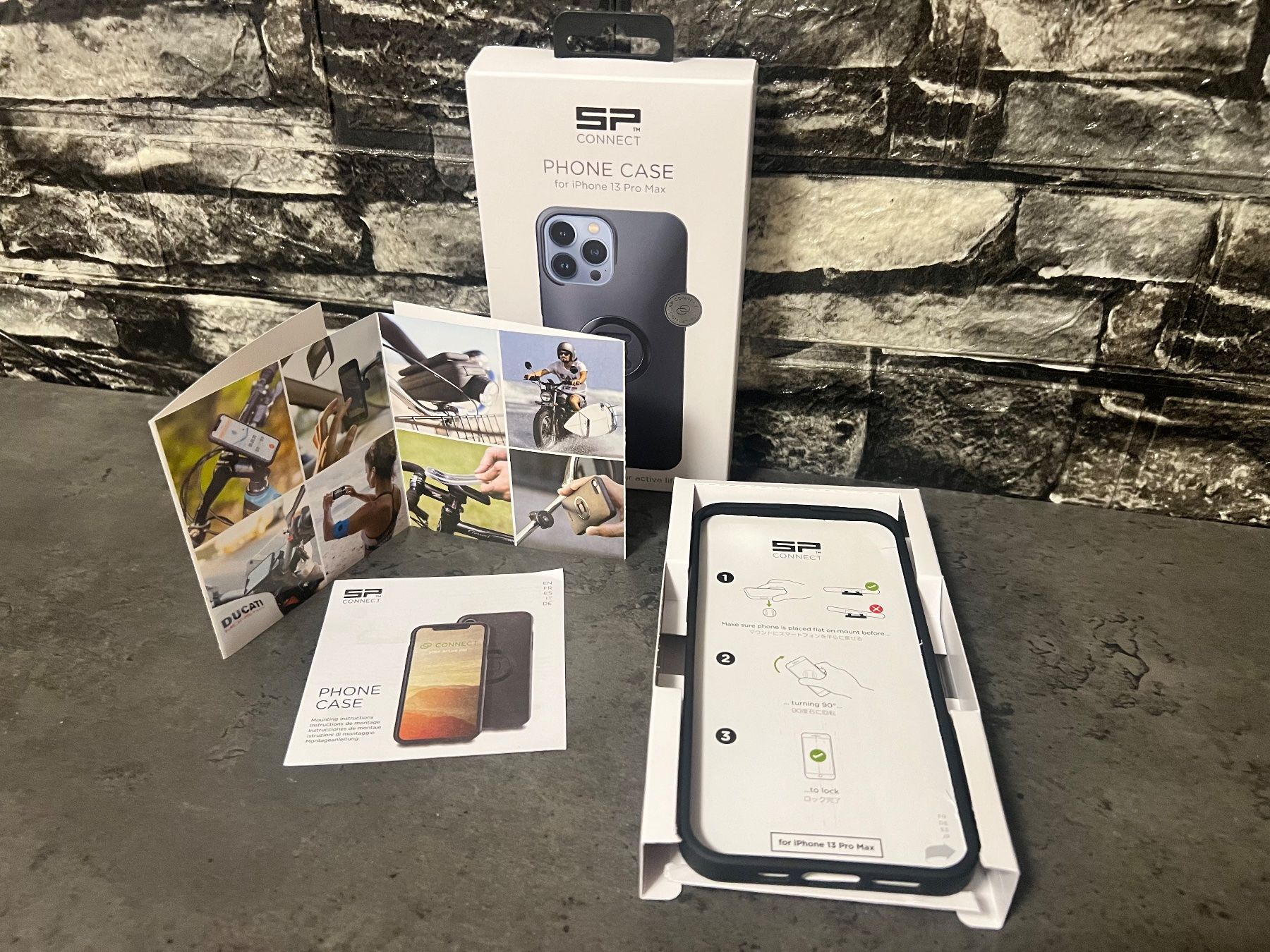 Apple Cover & Protezioni schermo: SP Connect iPhone 13 Pro Max Hülle – Nuovo (secondo la descrizione) da Bern venduto da No1e