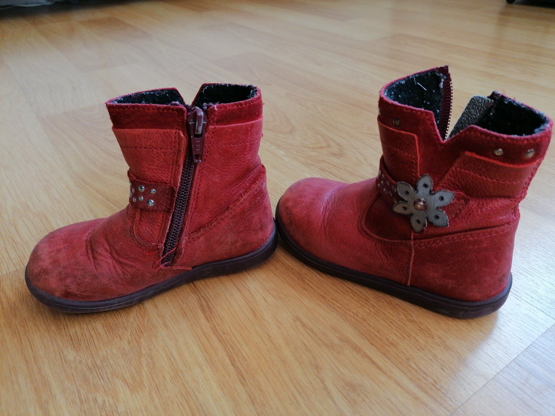 Chaussures filles: Rote Stiefel Gr 23 – D'occasion à Büttikon AG par Amineah 2