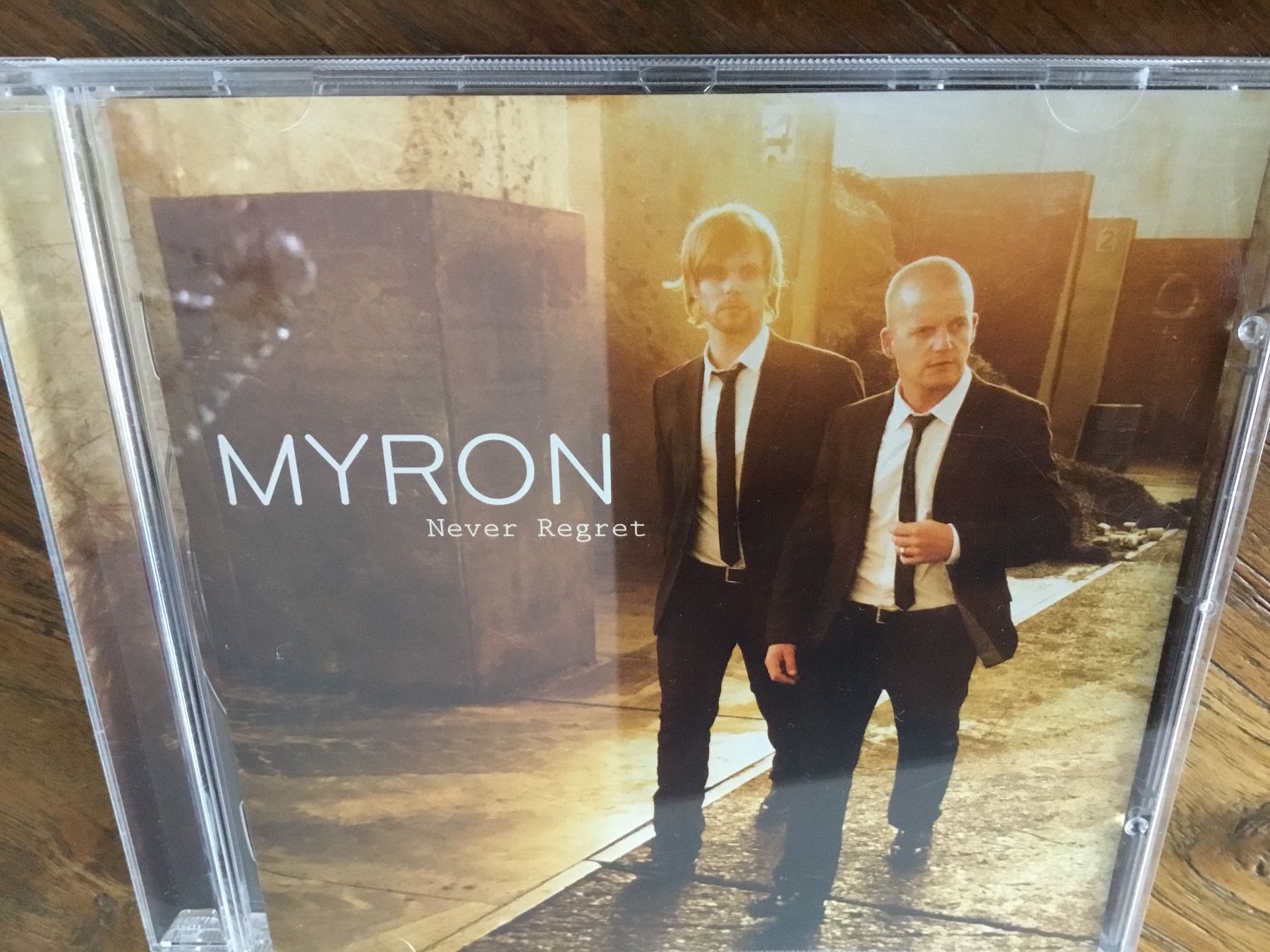CDs: Myron - Never Regret - CD - – Gebraucht aus Thierachern von sweden08