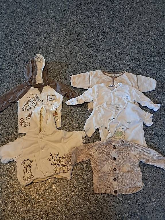 Lotti & Set di vestiti: Babykleider 50/56 – Usato da Aarberg venduto da Nicky1988 3