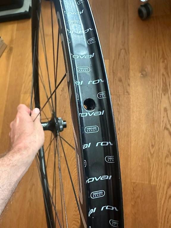 Ersatzteile: Roval Alpinist SLX Rennrad Front 700c – Gebraucht aus Bern von dia_p7ct 1