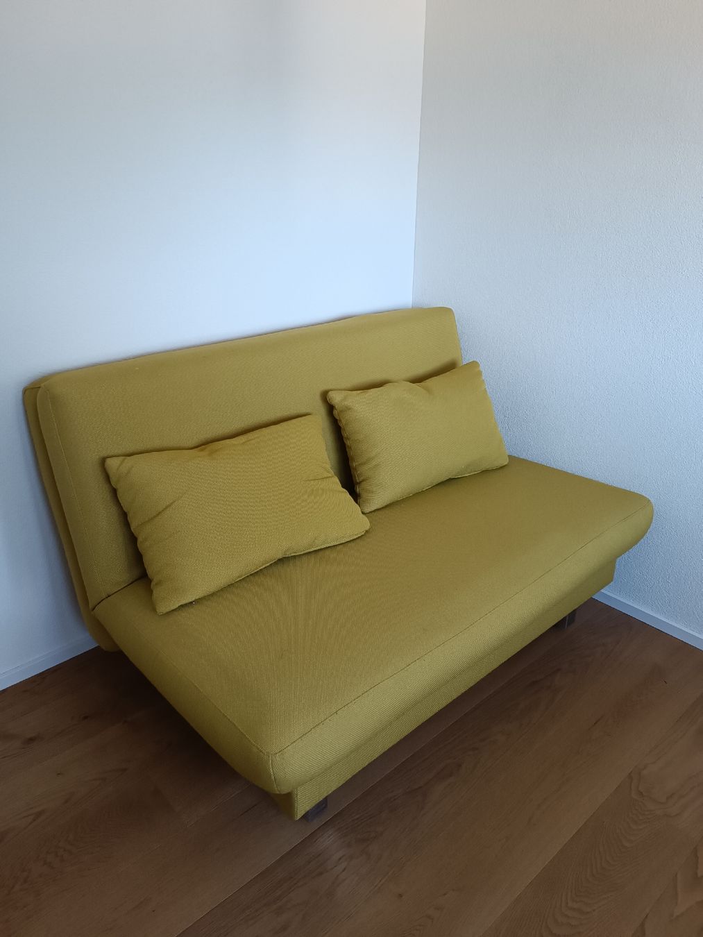 Sofas: Bettsofa, Senfgelb, 140x200, mit Topper – Gebraucht aus Emmetten von ElianG 3