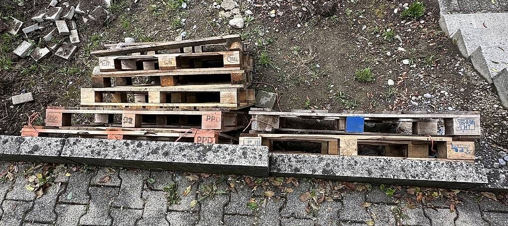 Pallets: Holzpaletten – Usato da Abtwil AG venduto da kiko_25