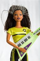 Barbie Puppe Beyond Pink Rock Christie 1998 Keyboard 20019