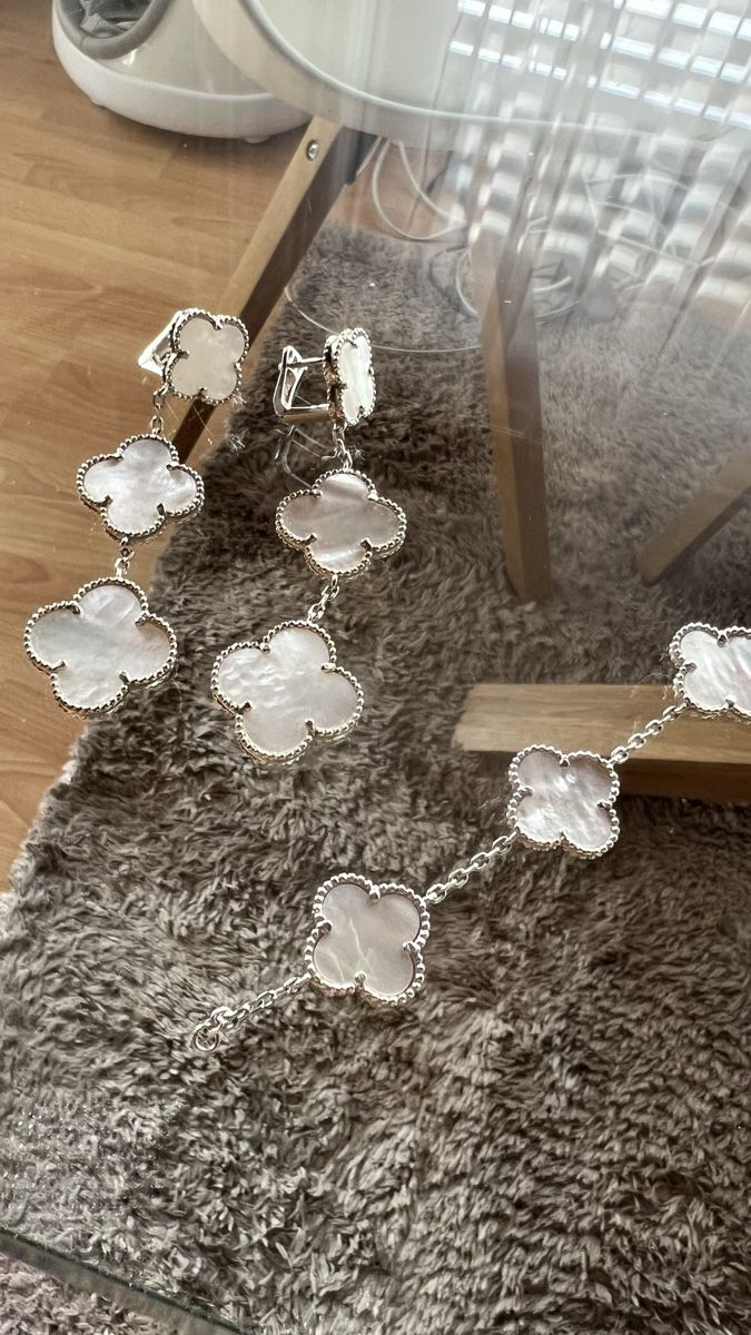Altri gioielli: Set Silber Perlmutt Blumen (Ohrringe+Armband) – Usato da Uznach venduto da bmw-girl