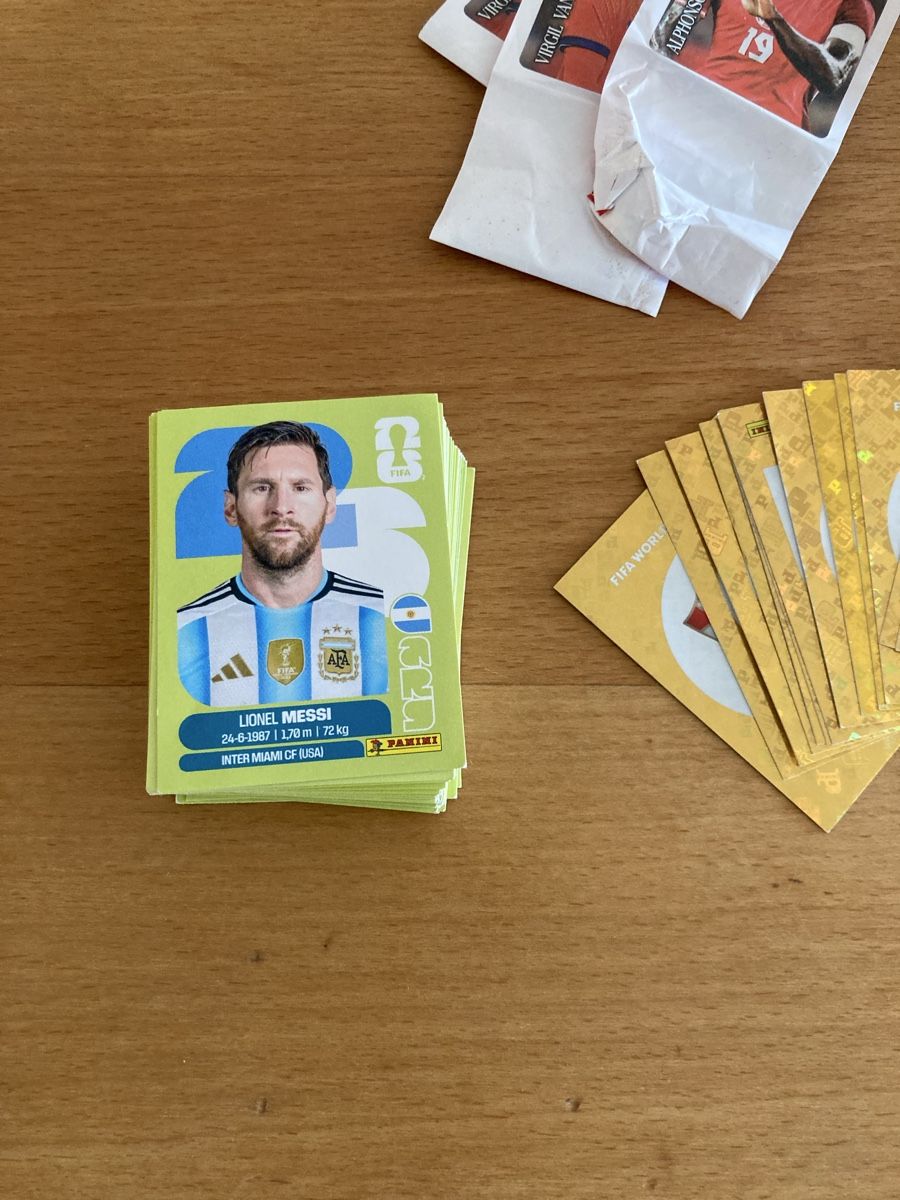Panini Carte collezionabili: Panini 2026 wm stickers 105 +/- – Usato da St. Gallen venduto da Parrotb 1
