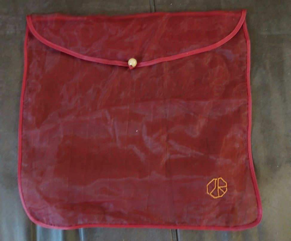 Borse: Pochette rouge en tissu fin – Usato da Châtelaine venduto da fil_7lqg 1