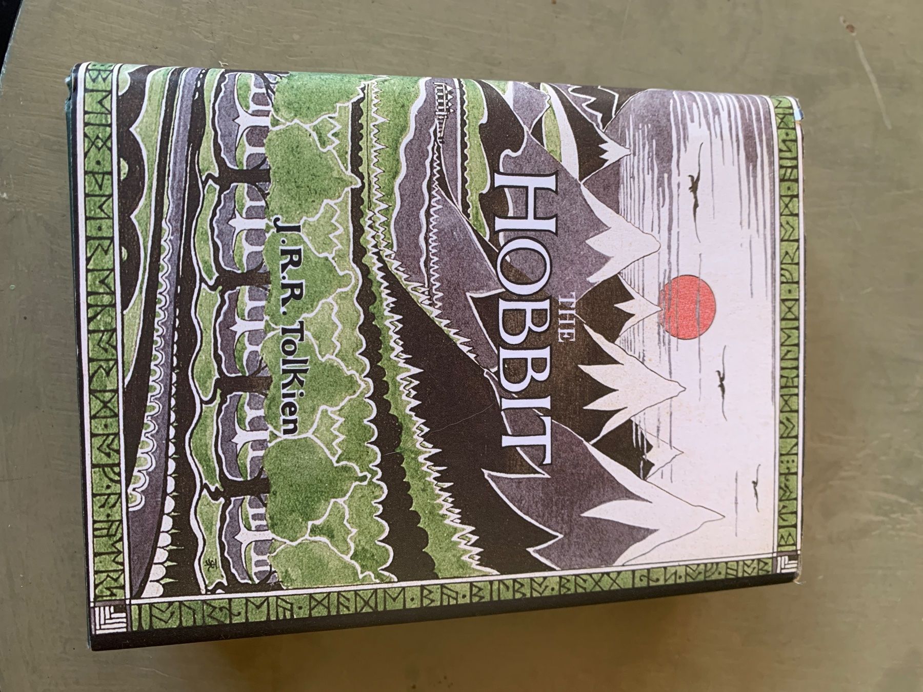 Libri: The Hobbit Buch (englisch) – Usato da Ossingen venduto da jana_cr5x