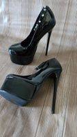 🆕 Lack Plateau High Heels - 37 - Schwarz mit Nieten