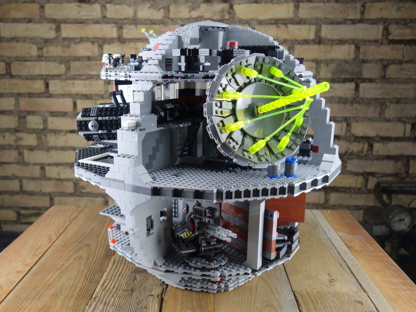 Lego Baukästen: LEGO 10188 Star Wars Death Star – Gebraucht aus Bäretswil von  3