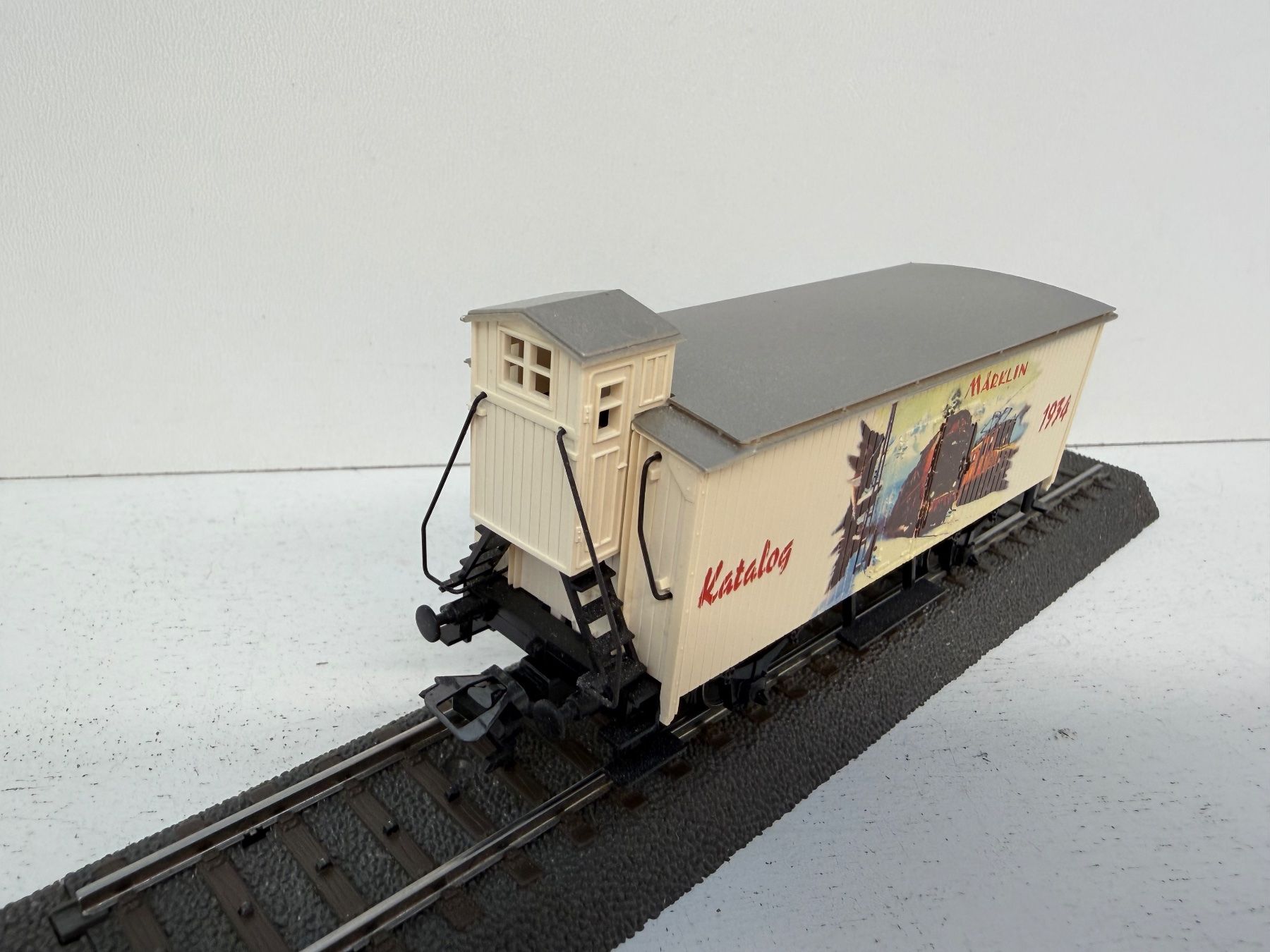 Märklin Modellini di ferrovie: Märklin Katalogwagen 1934 4680.902 – Usato da Büsserach venduto da ModellbahnDepot 3