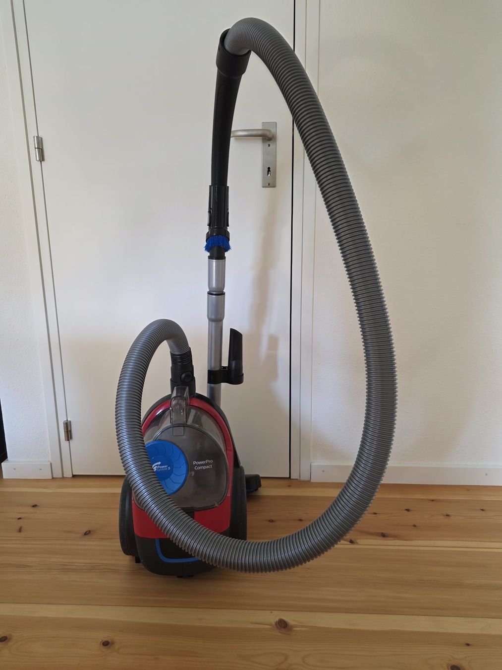 Philips Aspirateurs & Accessoires: Philipps power pro compact  – D'occasion à Thalwil par Jola123