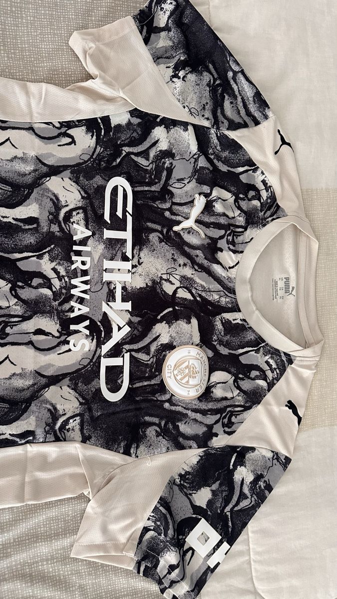 Leibchen & Hosen: Manchester City Jersey – Neu (gemäss Beschreibung) aus Oberrieden von jon_5cl2 3