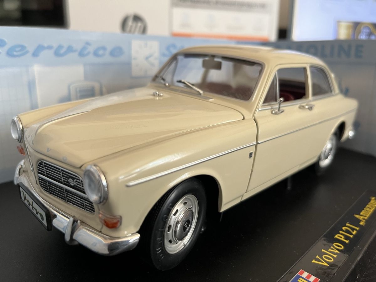 Volvo Modellini d'auto: Volvo P121Amazon. 1:18 Revell – Usato da Rümlang venduto da Papamoll4