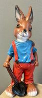 Vintage Hase bei der Gartenarbeit / Osterhase 42 cm hoch