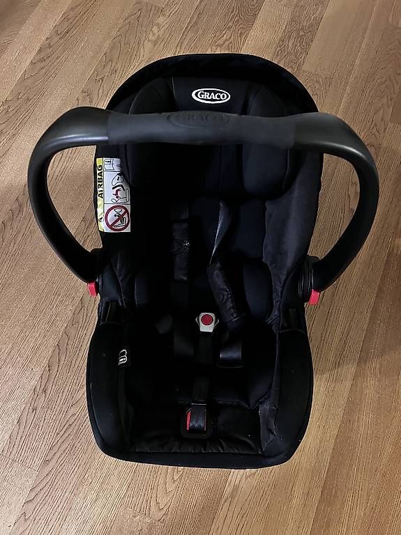 Seggiolini per auto: Babyschale Auto – Usato da Rothenburg venduto da Isopot