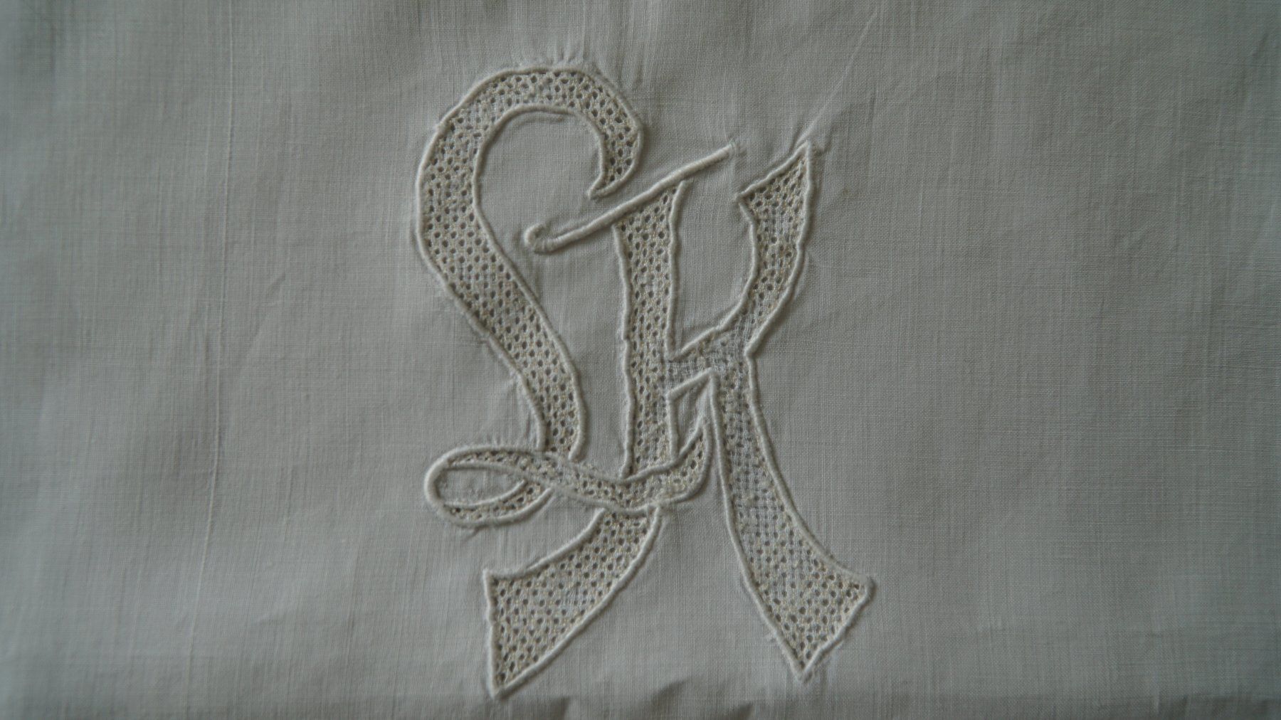 Biancheria da letto: Leinen Kissenbezug Monogram  LK – Usato da Bern venduto da Antikbatik 1