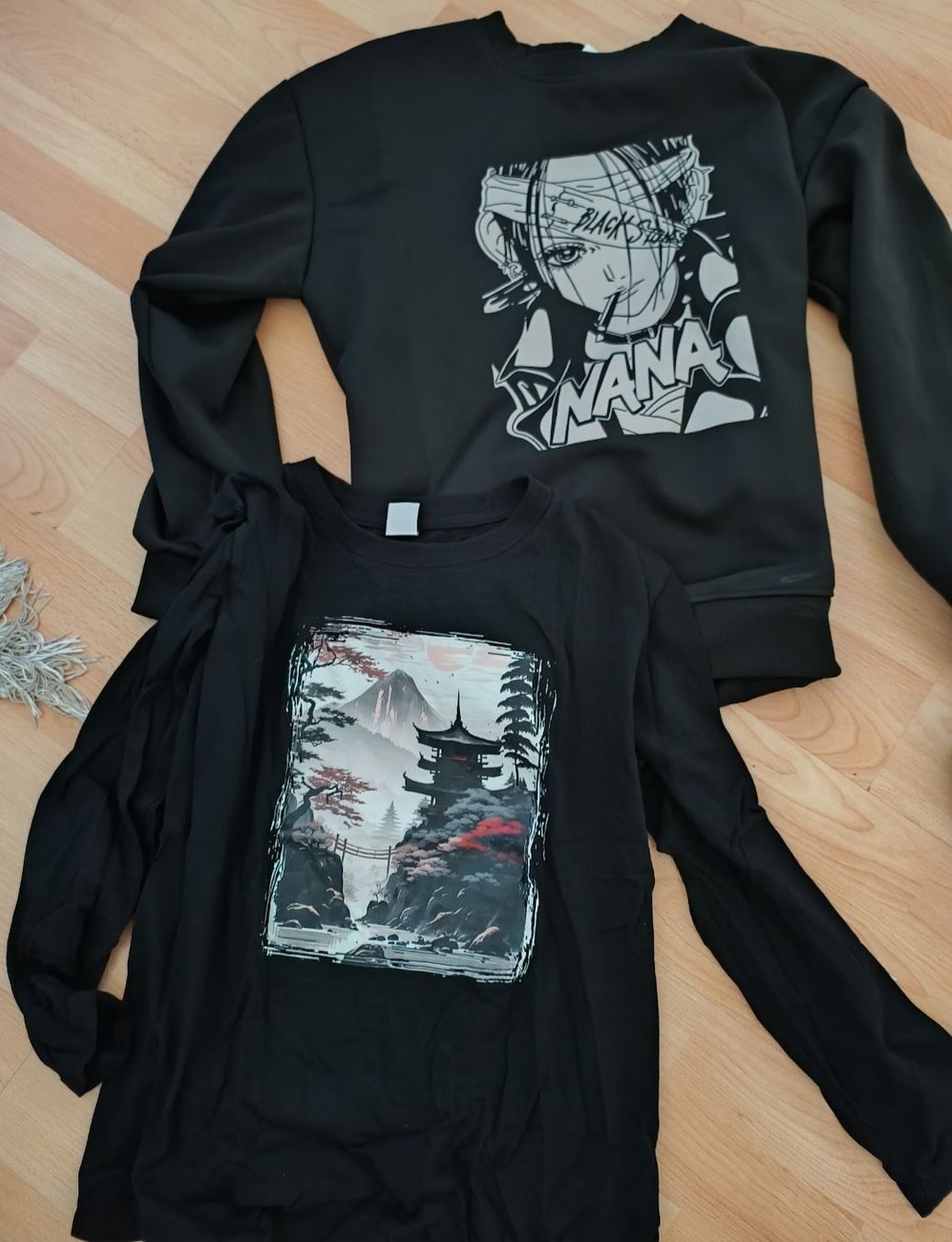 Maglioni & Felpe: 6 Gothic Anime Pullover grösse S – Usato da Pfäffikon SZ venduto da Elendir 2